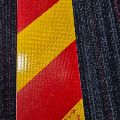 Marker 600mm x 150mm Alloy Class 1 Right (Rounded Corners) - Image 2