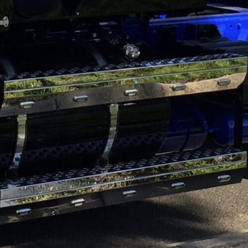 Stainless Steel Tank Skirt Round 1575MM LED Clear/Amber Single - Image 1