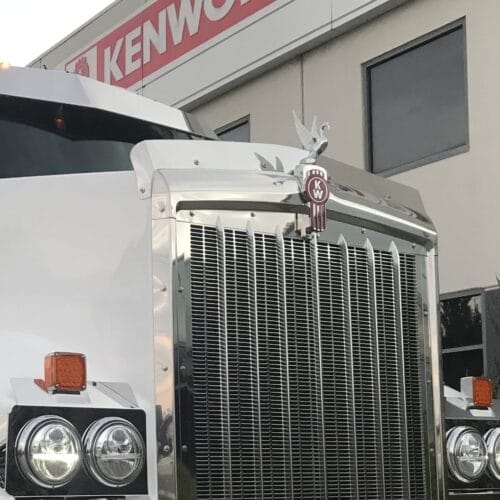 Stainless Steel Bug Deflector To Suit Kenworth T610 SAR - Image 3