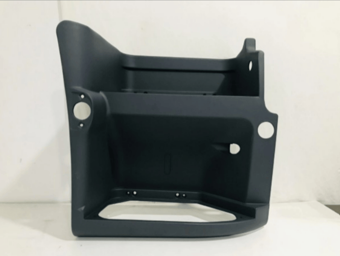 CS50479R FE Foot Step Right To Suit Volvo