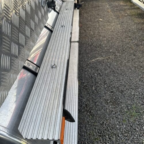 Aluminium Step 560mm Left or Right Single - Image 1