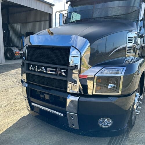 Stainless Steel Bug Deflector With Extended Sides To Suit Mack Anthem - Image 2