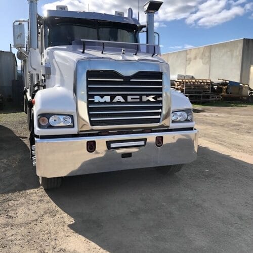 Headlight Left To Suit Mack Trident - Image 3