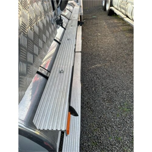 Aluminium Step 1170mm Left or Right Single - Image 1