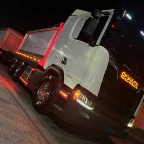 LED Backlight Grill Badge to Suit Scania - Image 6