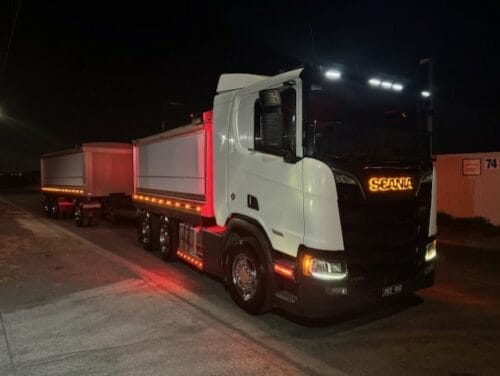 LED Backlight Grill Badge to Suit Scania - Image 4