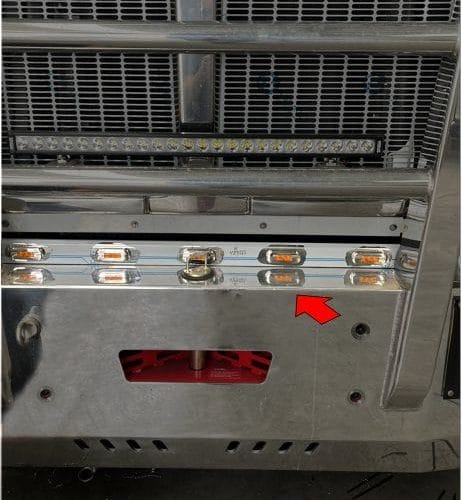 Stainless Steel Bull Bar Light Bar With 5 Amber LED - Image 4