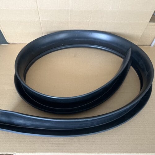 Rubber Wheel Arch Flare 2 Meter - Image 2